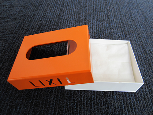 ティッシュBOX